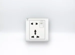 Universal Socket 1