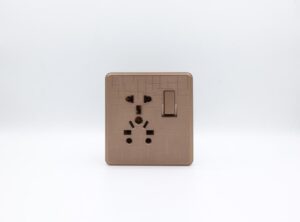 Universal Socket