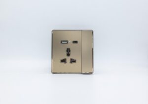 Universal Socket & Usb