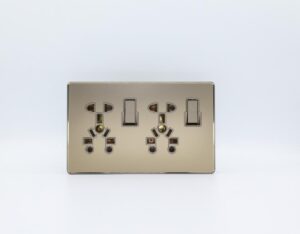 Double Universal Socket